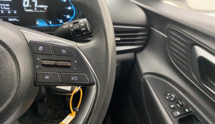 2023 Hyundai NEW I20 SPORTZ 1.2 MT, Petrol, Manual, 38,249 km, Adaptive Cruise Control