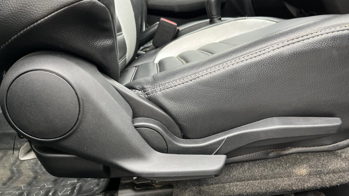 2021 Maruti Swift VXI, Petrol, Manual, 51,761 km, Driver Side Adjustment Panel