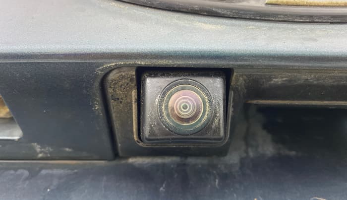 2021 Mahindra XUV300 W8 1.2 PETROL, Petrol, Manual, 50,918 km, Parking Camera