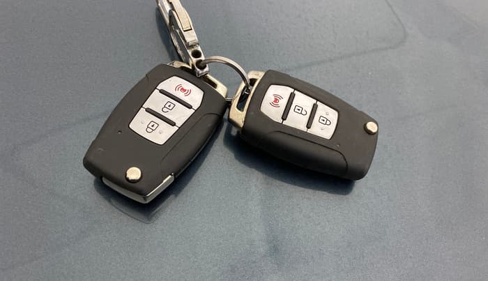 2021 Mahindra XUV300 W8 1.2 PETROL, Petrol, Manual, 50,918 km, Key Close Up