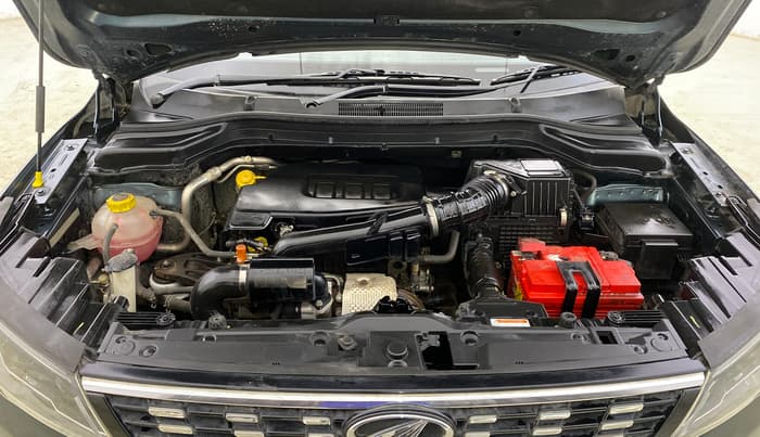 2021 Mahindra XUV300 W8 1.2 PETROL, Petrol, Manual, 50,918 km, Engine View