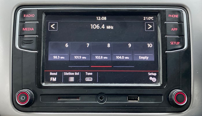 2017 Volkswagen Polo HIGHLINE1.2L, Petrol, Manual, 50,088 km, Touchscreen Infotainment System
