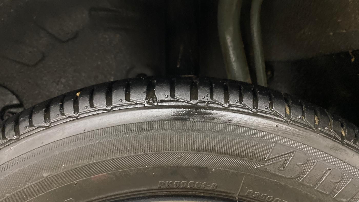2016 Tata Zest XMS PETROL, Petrol, Manual, 91,710 km, Left Rear Tyre Tread
