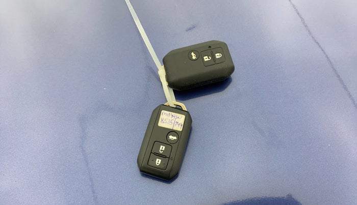 2017 Maruti Dzire ZDI, Diesel, Manual, 82,860 km, Key Close Up
