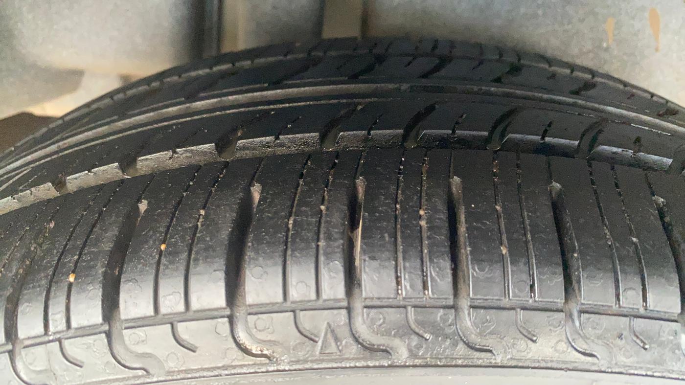 2015 Maruti Ciaz VXI+, Petrol, Manual, 78,062 km, Right Rear Tyre Tread
