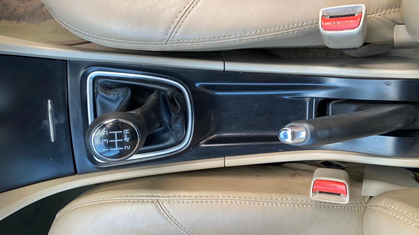 2015 Maruti Ciaz VXI+, Petrol, Manual, 78,062 km, Gear Lever