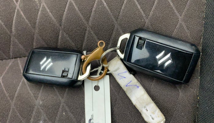 2023 Maruti Grand Vitara DELTA CNG, CNG, Manual, 34,905 km, Key Close Up