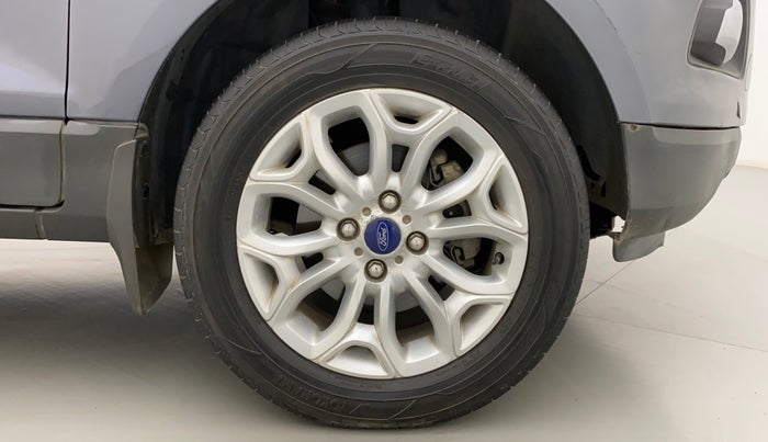 2015 Ford Ecosport TITANIUM 1.5L DIESEL (OPT), Diesel, Manual, 1,30,981 km, Right Front Wheel