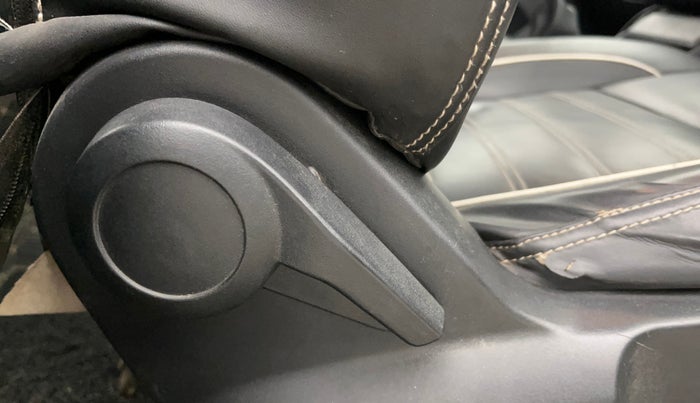 2022 Tata PUNCH PURE MT, Petrol, Manual, 53,779 km, Driver Side Adjustment Panel