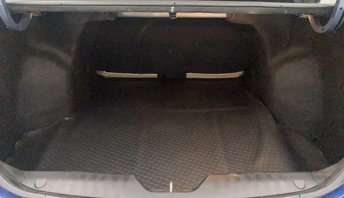 2021 Maruti Ciaz DELTA AT 1.5 SHVS PETROL, Petrol, Automatic, 3,581 km, Boot Inside