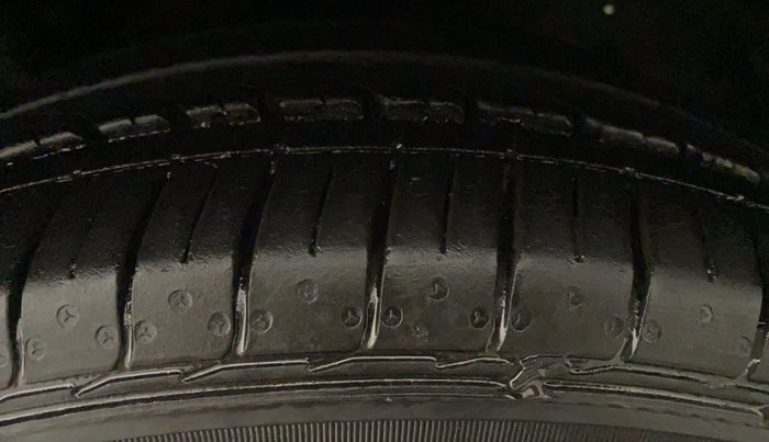 2021 Maruti Ciaz DELTA AT 1.5 SHVS PETROL, Petrol, Automatic, 3,581 km, Left Rear Tyre Tread
