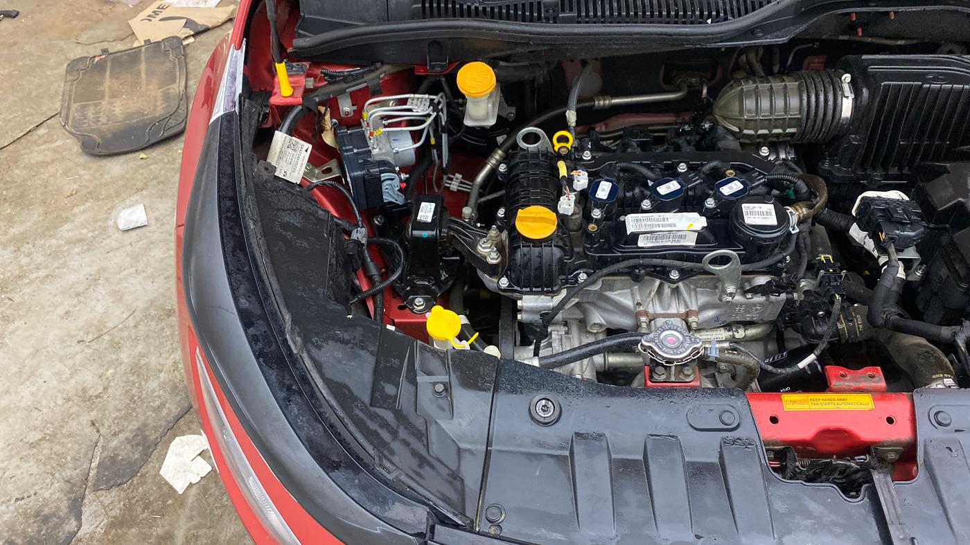 2022 Tata ALTROZ XZA (O), Petrol, Automatic, 23,961 km, Engine View - Right