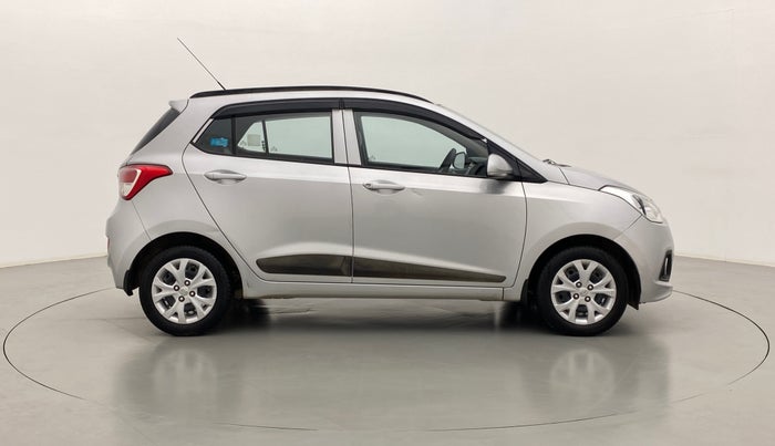 2015 Hyundai Grand i10 SPORTZ 1.2 KAPPA VTVT, Petrol, Manual, 35,971 km, Right Side View