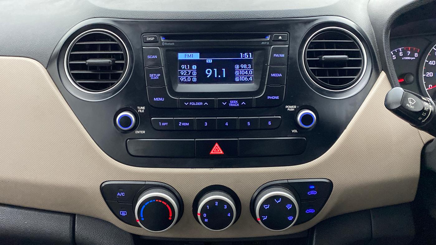 2015 Hyundai Grand i10 SPORTZ 1.2 KAPPA VTVT, Petrol, Manual, 35,971 km, Air Conditioner