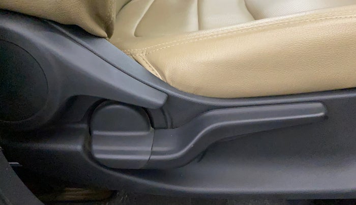 2018 Honda Amaze 1.2L I-VTEC V, Petrol, Manual, 58,479 km, Driver Side Adjustment Panel