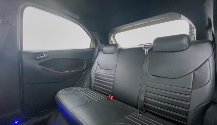 2018 Ford FREESTYLE TITANIUM 1.5 TDCI, Diesel, Manual, 31,928 km, Right Side Rear Door Cabin View