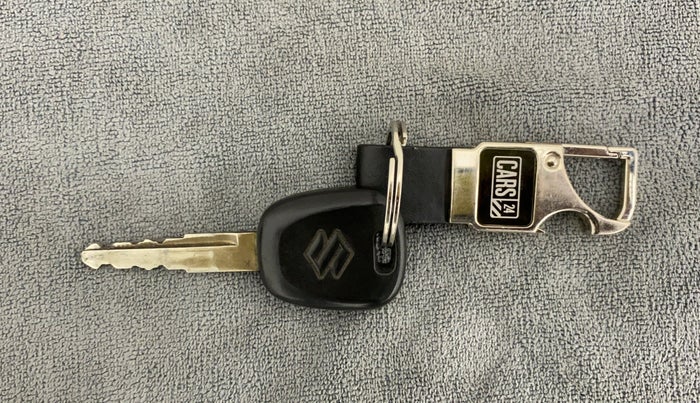 2019 Maruti New Wagon-R LXI CNG 1.0 L, CNG, Manual, 68,869 km, Key Close Up
