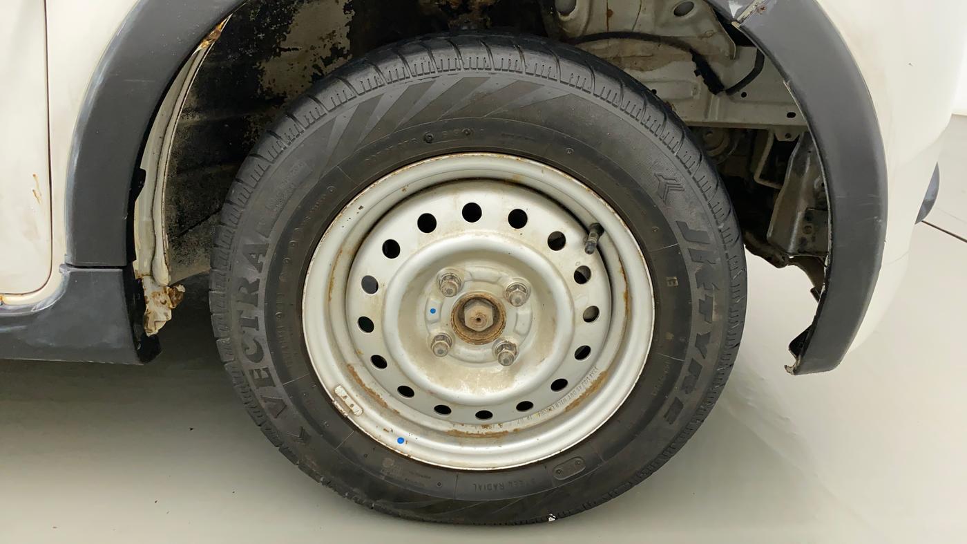 2019 Maruti New Wagon-R LXI CNG 1.0 L, CNG, Manual, 68,869 km, Right Front Wheel
