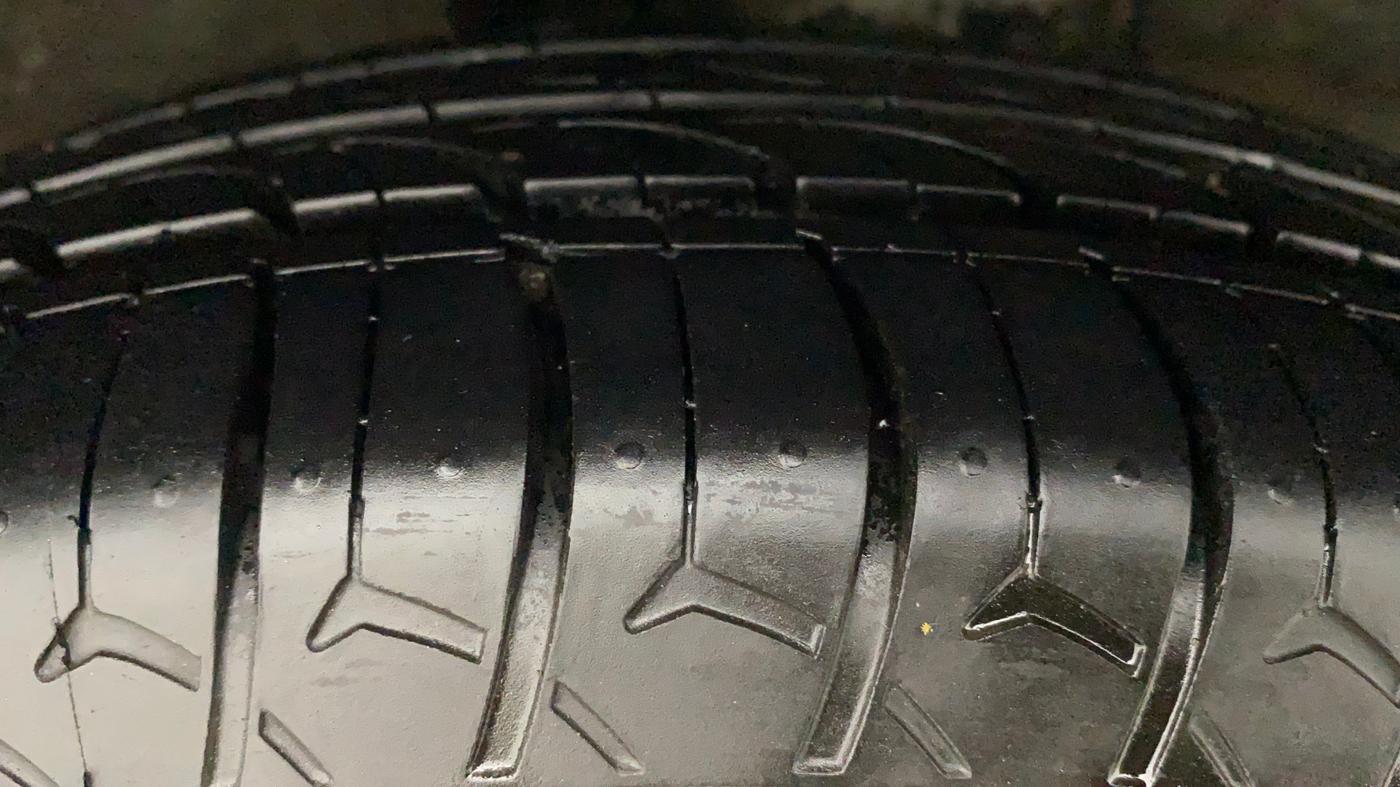 2021 Hyundai AURA S 1.2 CNG, CNG, Manual, 59,623 km, Right Rear Tyre Tread