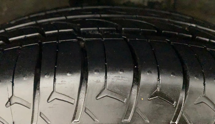 2021 Hyundai AURA S 1.2 CNG, CNG, Manual, 59,623 km, Right Rear Tyre Tread