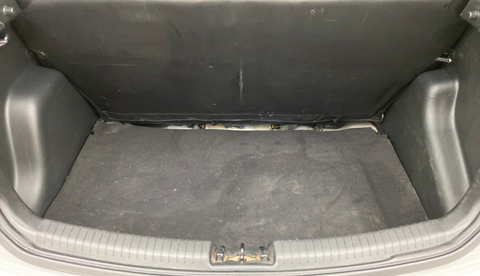 2018 Hyundai Grand i10 ASTA 1.2 VTVT, Petrol, Manual, 45,067 km, Boot Inside