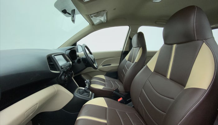 2019 Hyundai NEW SANTRO SPORTZ AMT, Petrol, Automatic, 22,092 km, Right Side Front Door Cabin