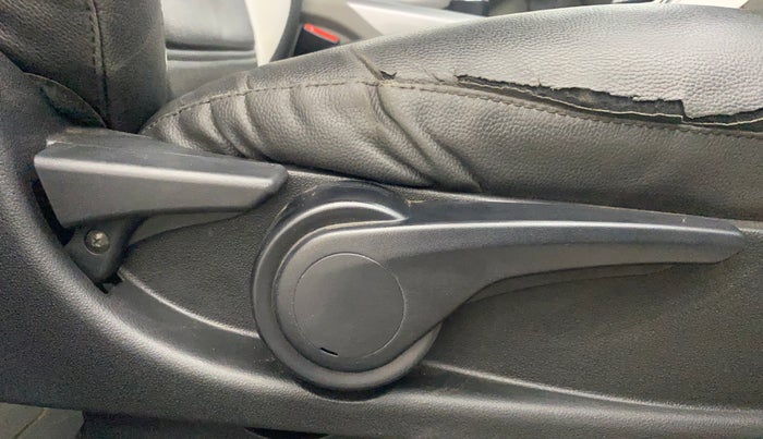 2018 Tata NEXON XZ PLUS DIESEL, Diesel, Manual, 42,587 km, Driver Side Adjustment Panel