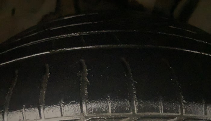 2018 Tata NEXON XZ PLUS DIESEL, Diesel, Manual, 42,587 km, Right Front Tyre Tread