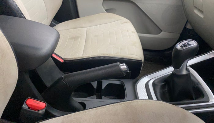 2022 KIA SONET HTX 1.5, Diesel, Manual, 49,501 km, Gear Lever
