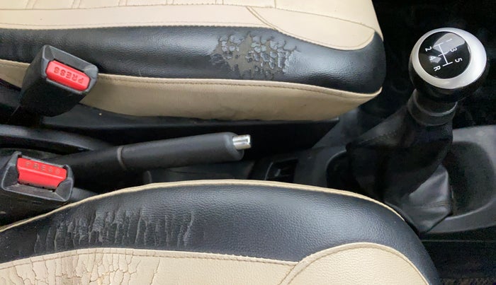 2014 Maruti Wagon R Stingray VXI, Petrol, Manual, 74,611 km, Gear Lever