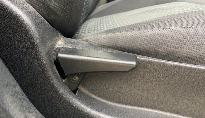 2018 Tata NEXON XM DIESEL, Diesel, Manual, 1,12,267 km, Driver Side Adjustment Panel