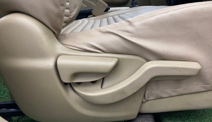 2016 Honda Amaze 1.2L I-VTEC S, Petrol, Manual, 67,524 km, Driver Side Adjustment Panel