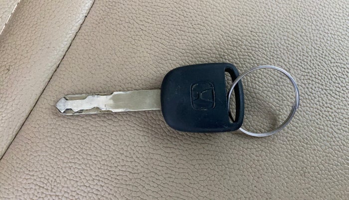 2016 Honda Amaze 1.2L I-VTEC S, Petrol, Manual, 67,524 km, Key Close Up