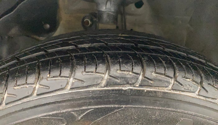 2016 Honda Amaze 1.2L I-VTEC S, Petrol, Manual, 67,524 km, Left Front Tyre Tread
