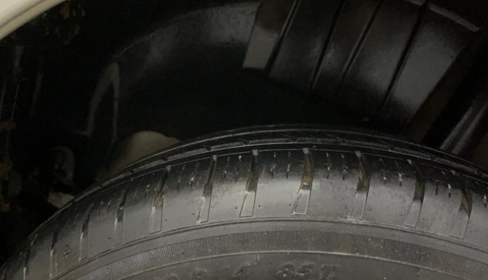 2019 Maruti Dzire LXI, Petrol, Manual, 27,655 km, Left Rear Tyre Tread