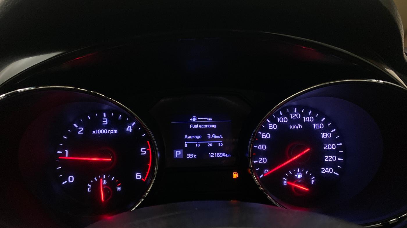 2020 KIA CARNIVAL PRESTIGE 2.2 7 STR, Diesel, Automatic, 1,21,694 km, Odometer Image