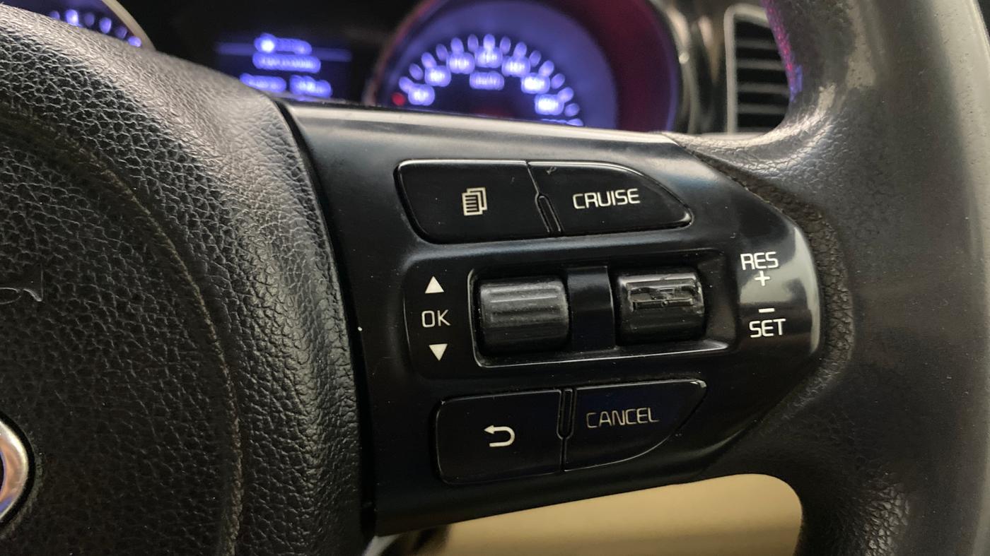 2020 KIA CARNIVAL PRESTIGE 2.2 7 STR, Diesel, Automatic, 1,21,694 km, Adaptive Cruise Control