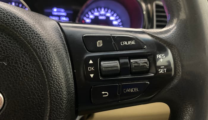 2020 KIA CARNIVAL PRESTIGE 2.2 7 STR, Diesel, Automatic, 1,21,694 km, Adaptive Cruise Control