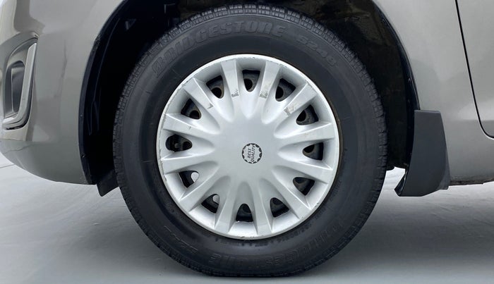 2015 Maruti Swift VXI D, Petrol, Manual, 31,335 km, Left Front Wheel