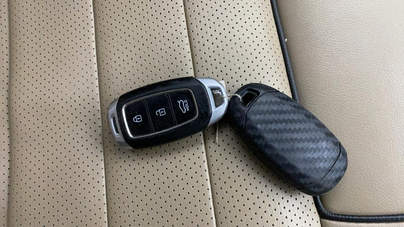 2019 Hyundai Verna 1.6 VTVT SX, Petrol, Manual, 52,664 km, Key Close Up