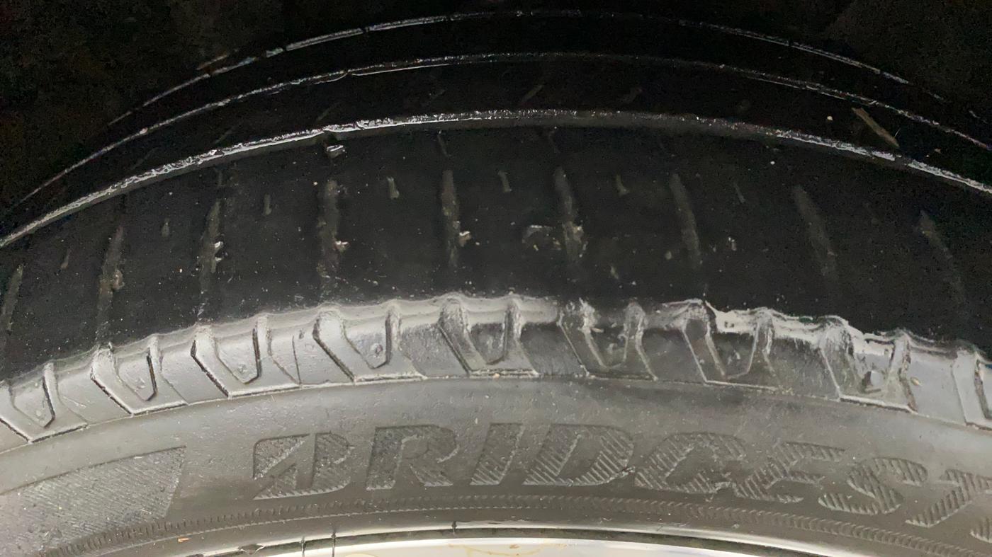 2019 Hyundai Verna 1.6 VTVT SX, Petrol, Manual, 52,664 km, Right Front Tyre Tread