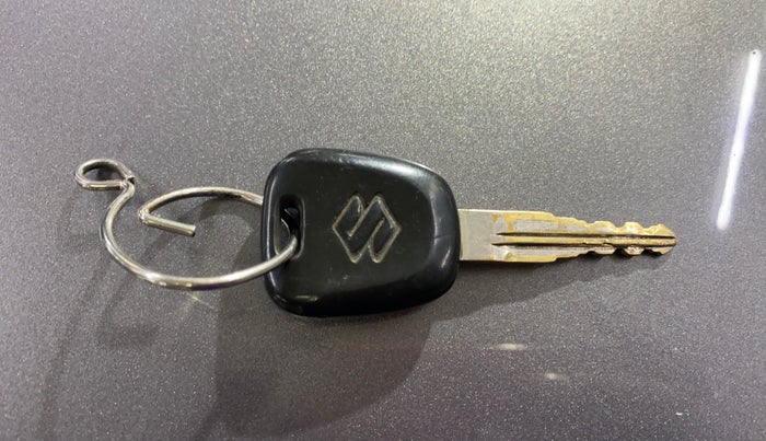 2012 Maruti Wagon R 1.0 LXI, Petrol, Manual, 84,139 km, Key Close Up