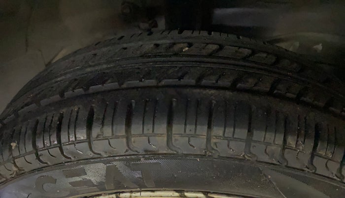 2012 Maruti Wagon R 1.0 LXI, Petrol, Manual, 84,139 km, Right Front Tyre Tread