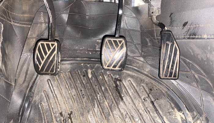 2022 Maruti Celerio VXI CNG, CNG, Manual, 45,337 km, Pedals