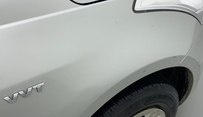 2017 Maruti Swift VXI O, Petrol, Manual, 1,02,887 km, Right fender - Minor scratches