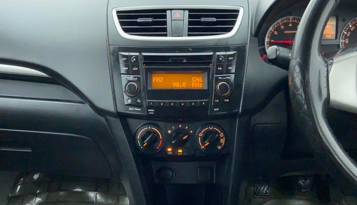 2017 Maruti Swift VXI O, Petrol, Manual, 1,02,887 km, Air Conditioner