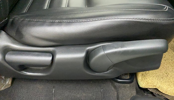 2019 Honda WR-V 1.2L I-VTEC S MT, Petrol, Manual, 70,402 km, Driver Side Adjustment Panel