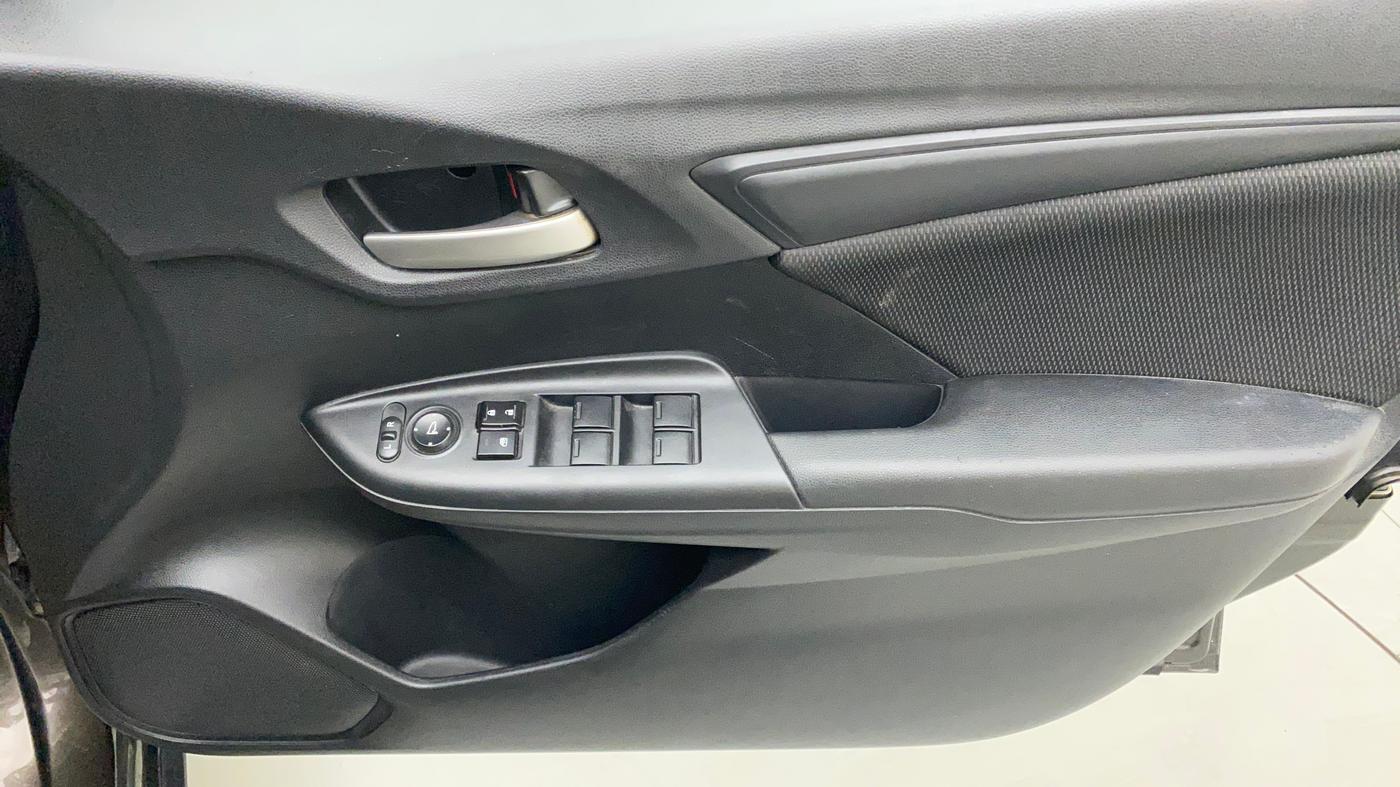2019 Honda WR-V 1.2L I-VTEC S MT, Petrol, Manual, 70,402 km, Driver Side Door Panels Control