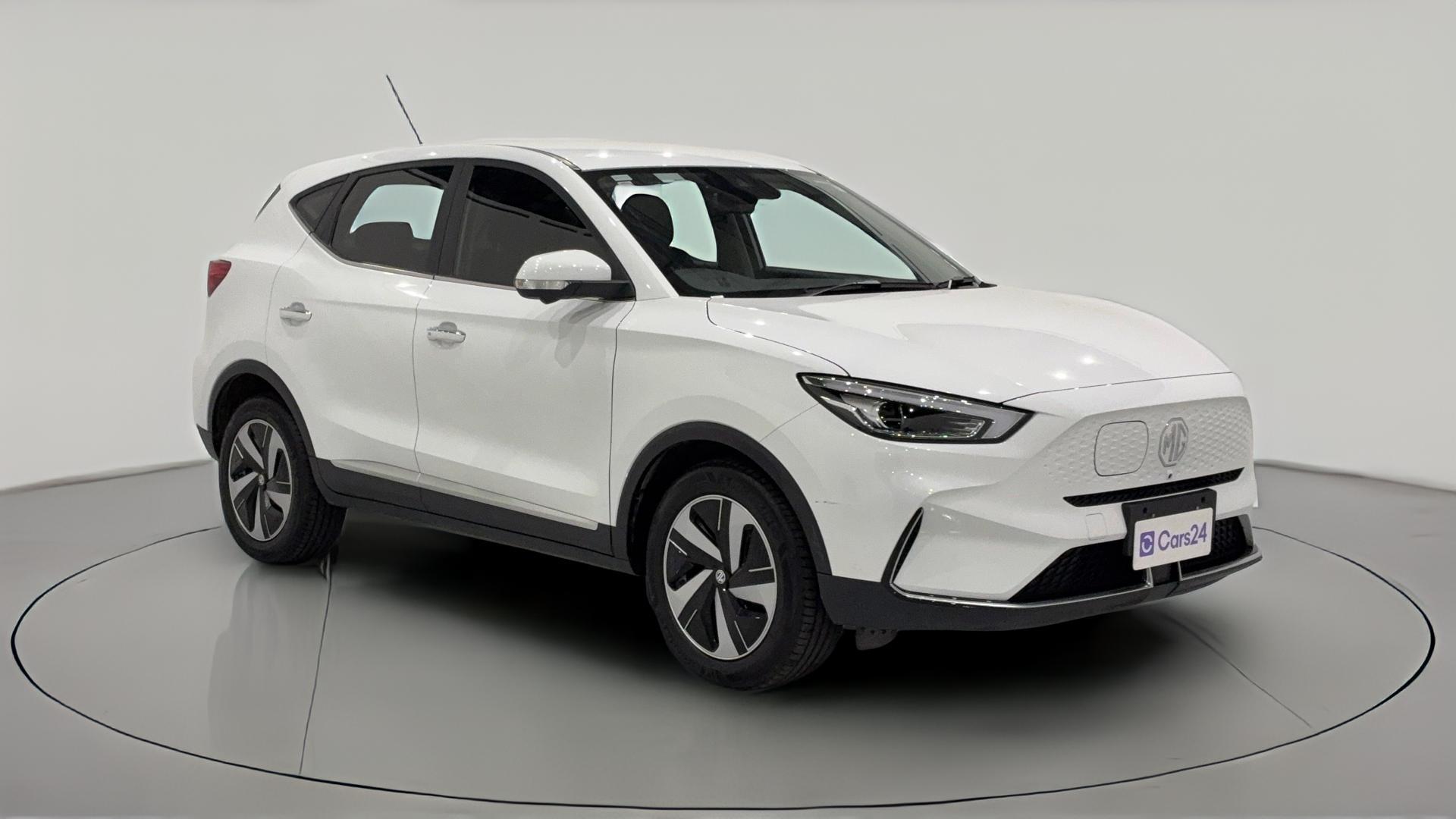 MG ZS EV image