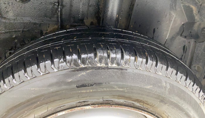 2020 Tata ALTROZ XE PETROL, Petrol, Manual, 37,940 km, Left Rear Tyre Tread